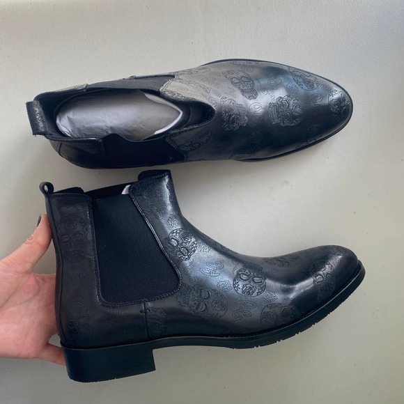 NEW in Box Robert Graham Big Bang Skull Embossed Chelsea Boot Black Mens Sz 11 - Picture 2 of 13